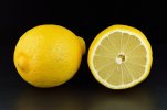 Lemon_-_whole_and_split.jpg